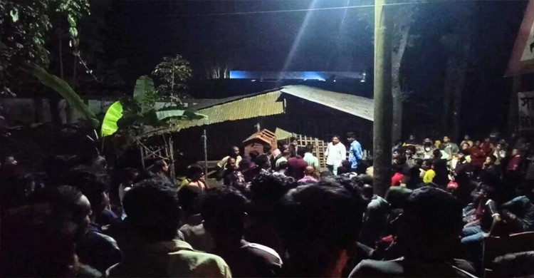 তালাবদ্ধ দোকান থেকে গৃহবধূর মরদেহ উদ্ধার, স্বামী পলাতক