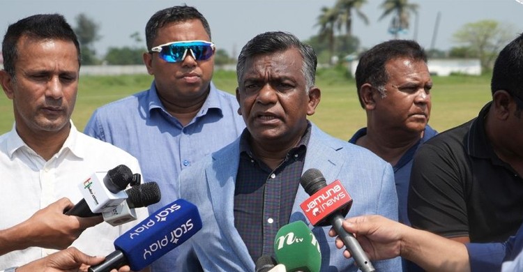 ‘সাংবিধানিক ক্যু’ অভিযোগ বুলবুলের, প্রশ্নে অ্যাডহক কমিটির বৈধতা