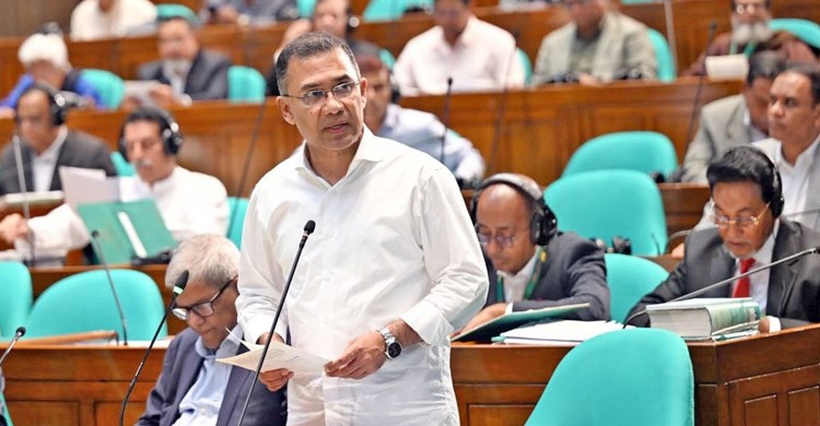 জরুরি সেবায় নিয়োজিতদের জ্বালানি তেলের রেশনিং তুলে নেওয়া হয়েছে: প্রধানমন্ত্রী