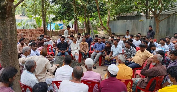 রাজারহাটে মসজিদের খাস জমি দখল নিয়ে উত্তেজনা, ভুয়া স্ট্যাম্প ও মামলা অভিযোগে তোলপাড়