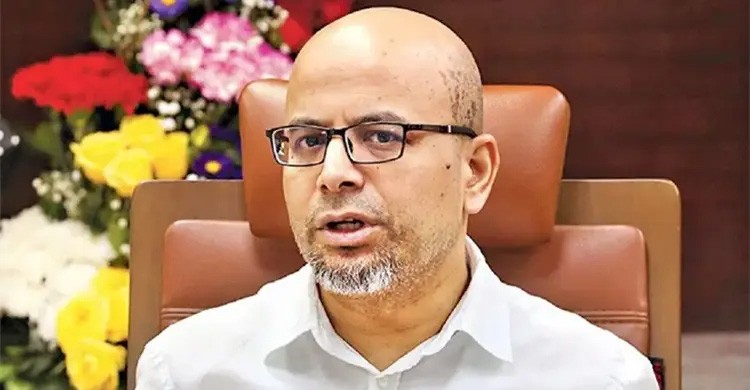 দেশ ছাড়লেন প্রধান উপদেষ্টার বিশেষ সহকারী ফয়েজ আহমদ তৈয়্যব
