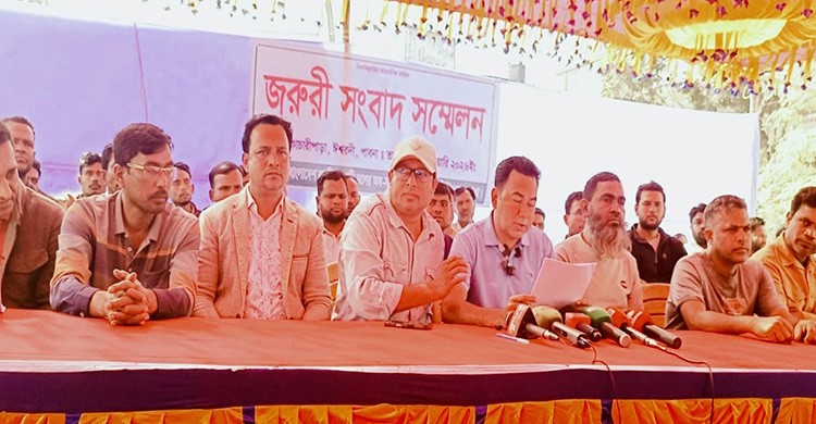 তারেক রহমানের ওপর অভিমান করে পদত্যাগ করলেন বিএনপির শতাধিক নেতাকর্মী