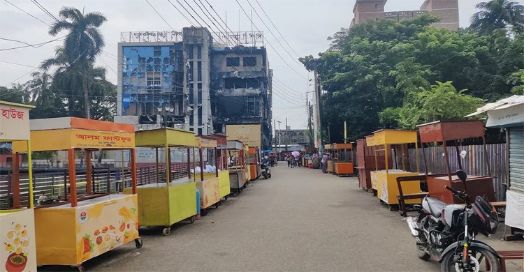 বরিশালে উচ্ছেদের পর অবৈধ স্থাপনার বৈধতা দিতে শুরু করেছে বিসিসি